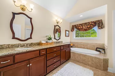 617 Sheffield Circle, Sugar Grove, IL 60554 - Photo 29