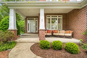 617 Sheffield Cir, Sugar Grove, IL 60554 - Photo 5