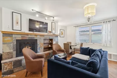 163 W Division Street, Chicago, IL 60610 - Photo 17