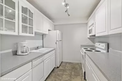 163 W Division Street, Chicago, IL 60610 - Photo 7