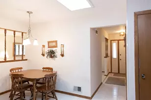 8310 Ashley Ln, Tinley Park, IL 60477 - Photo 19