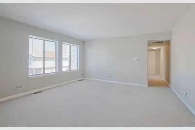 1332 Kingsbury Drive #1, Hanover Park, IL 60133 - Photo 5
