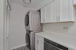1332 Kingsbury Dr, Hanover Park, IL 60133 - Photo 13