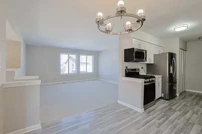 1332 Kingsbury Drive #1, Hanover Park, IL 60133 - Photo 9