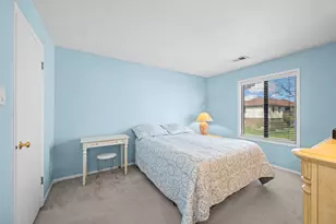 831 E Coach Rd, Palatine, IL 60074 - Photo 7