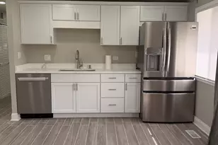 935 S Cedarcrest Dr, Schaumburg, IL 60193 - Photo 11