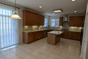 243 Colonial Dr, Vernon Hills, IL 60061 - Photo 13