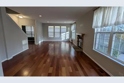 243 Colonial Drive, Vernon Hills, IL 60061 - Photo 11