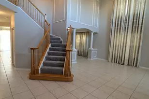243 Colonial Dr, Vernon Hills, IL 60061 - Photo 3