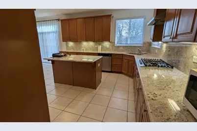 243 Colonial Drive, Vernon Hills, IL 60061 - Photo 9