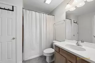 482 Telluride Dr, Gilberts, IL 60136 - Photo 15