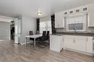 6718 W Forest Preserve Dr, Harwood Heights, IL 60706 - Photo 7