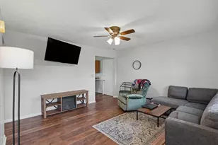816 N Mohave Dr, Pontiac, IL 61764 - Photo 3