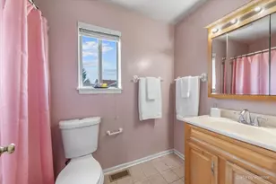 1990 Wildwood Ln, Hanover Park, IL 60133 - Photo 23