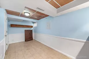 1990 Wildwood Ln, Hanover Park, IL 60133 - Photo 31