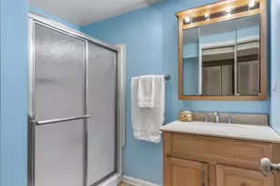 1990 Wildwood Ln, Hanover Park, IL 60133 - Photo 29