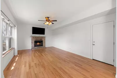 900 Chelsea Court, Aurora, IL 60504 - Photo 9