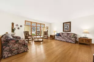 8537 Walnut Ave, Orland Park, IL 60462 - Photo 9