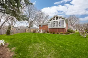 8537 Walnut Ave, Orland Park, IL 60462 - Photo 5