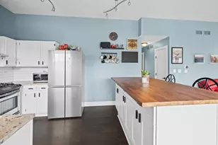 648 Portage Ct, Vernon Hills, IL 60061 - Photo 11