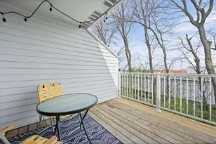 648 Portage Ct, Vernon Hills, IL 60061 - Photo 3