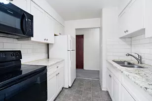 9724 S Karlov Ave, Oak Lawn, IL 60453 - Photo 5