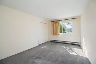 9724 S Karlov Ave, Oak Lawn, IL 60453 - Photo 7