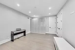 1331 Pfingsten Rd, Northbrook, IL 60062 - Photo 19