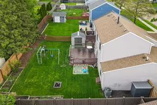 2250 Bannister Ln, Aurora, IL 60504 - Photo 35