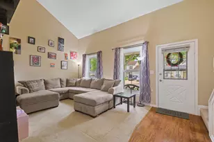 2250 Bannister Ln, Aurora, IL 60504 - Photo 7