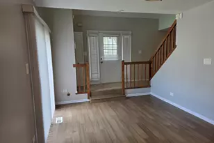406 College Crossing, Rolling Meadows, IL 60008 - Photo 3