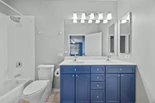 140 N Euclid Ave, Oak Park, IL 60301 - Photo 11