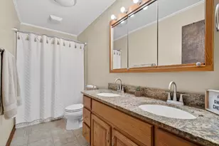 1555 N Rollin Ln, Coal City, IL 60416 - Photo 19