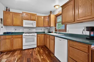 1555 N Rollin Ln, Coal City, IL 60416 - Photo 35