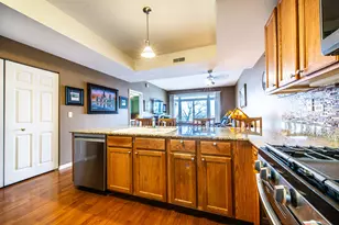 6400 N Northwest Hwy, Chicago, IL 60631 - Photo 11