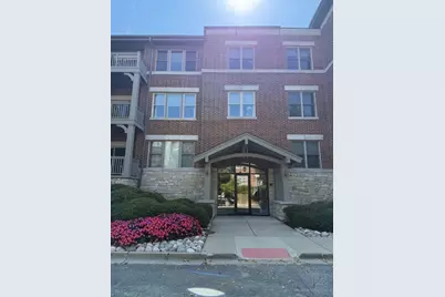 275 E Railroad Avenue #206, Bartlett, IL 60103 - Photo 1