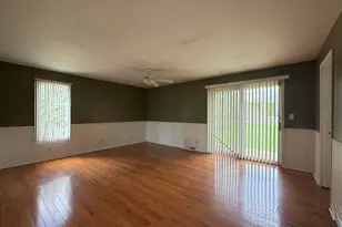 17641 Wagner Rd, Sandwich, IL 60548 - Photo 9