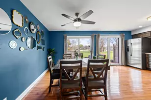 1477 S County Farm Rd, Wheaton, IL 60189 - Photo 7