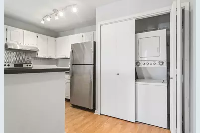 2060 N Rand Road #204, Palatine, IL 60074 - Photo 7