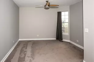 150 E Lake Ridge Dr, Glendale Heights, IL 60139 - Photo 5