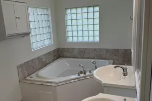 4737 Winchester Ave, Lisle, IL 60532 - Photo 19