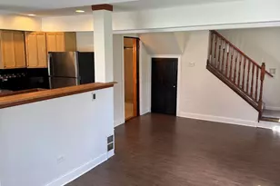 4737 Winchester Ave, Lisle, IL 60532 - Photo 3