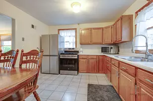 805 E Rockland Rd, Libertyville, IL 60048 - Photo 9