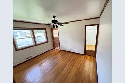 901 Brookline Lane, Park Ridge, IL 60068 - Photo 9