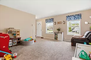 207 Briar Ridge Ln, Lake Villa, IL 60046 - Photo 17