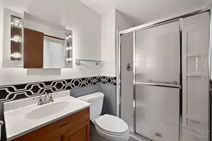 2806 N Dryden Pl, Arlington Heights, IL 60004 - Photo 19