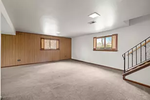 2806 N Dryden Pl, Arlington Heights, IL 60004 - Photo 25