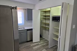 643 N Carroll Pkwy, Glenwood, IL 60425 - Photo 9