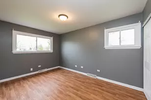 2625 Varonen Ave, Waukegan, IL 60087 - Photo 21