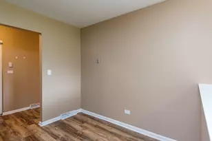 2625 Varonen Ave, Waukegan, IL 60087 - Photo 15